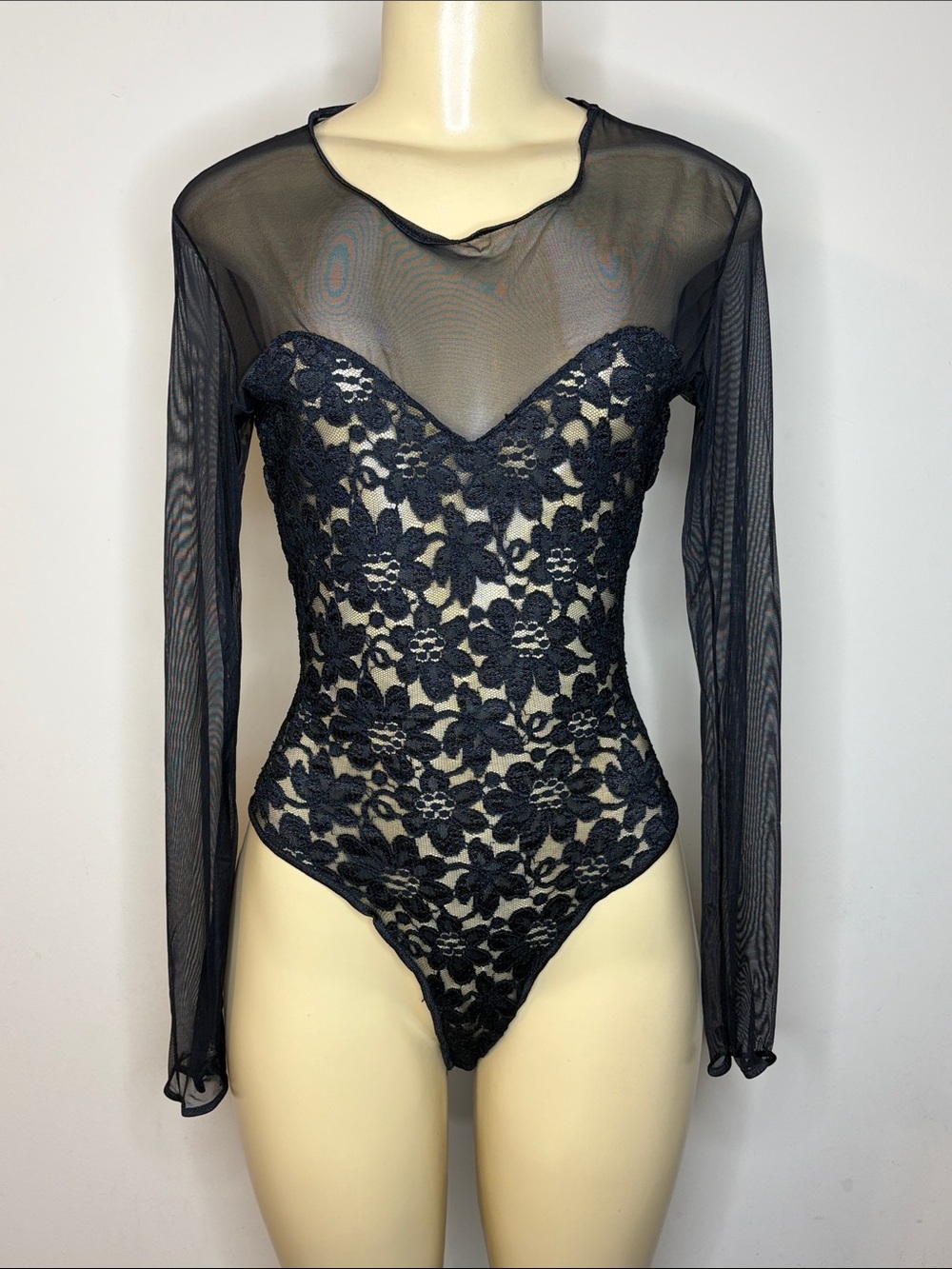 Vintage Delicates Black Lace Mesh Long-Sleeve Bodysuit Size M